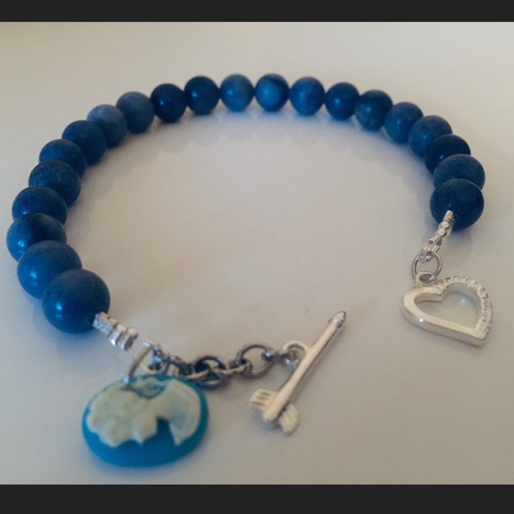 Bead bracelet